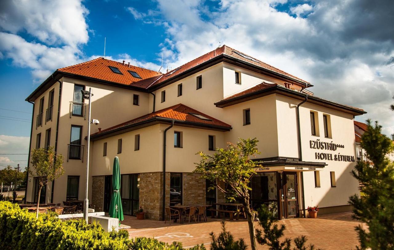 Veszprém Ezuesthid Hotel מראה חיצוני תמונה